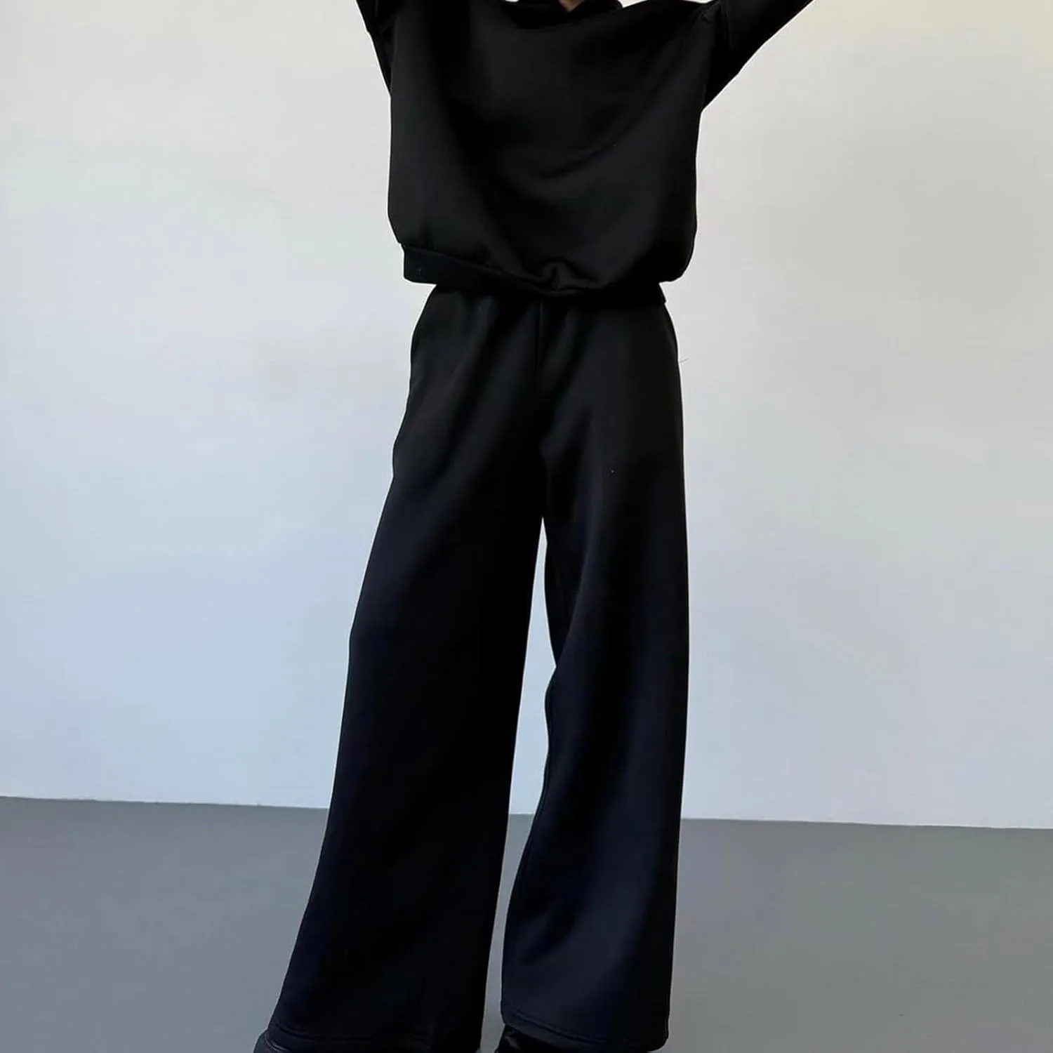 Aonoapll Bow Hoodie Sweatsuit Set for Women Oversized Hooded Sweatshirt Sweatpants Bow Print Matching 2 Piece Sweat Sets
