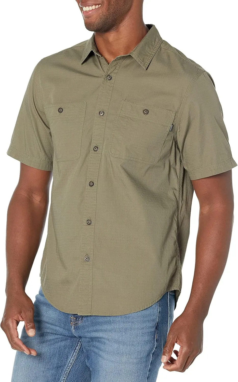 Dockers Men's Regular Fit Short Sleeve Utility Shirt