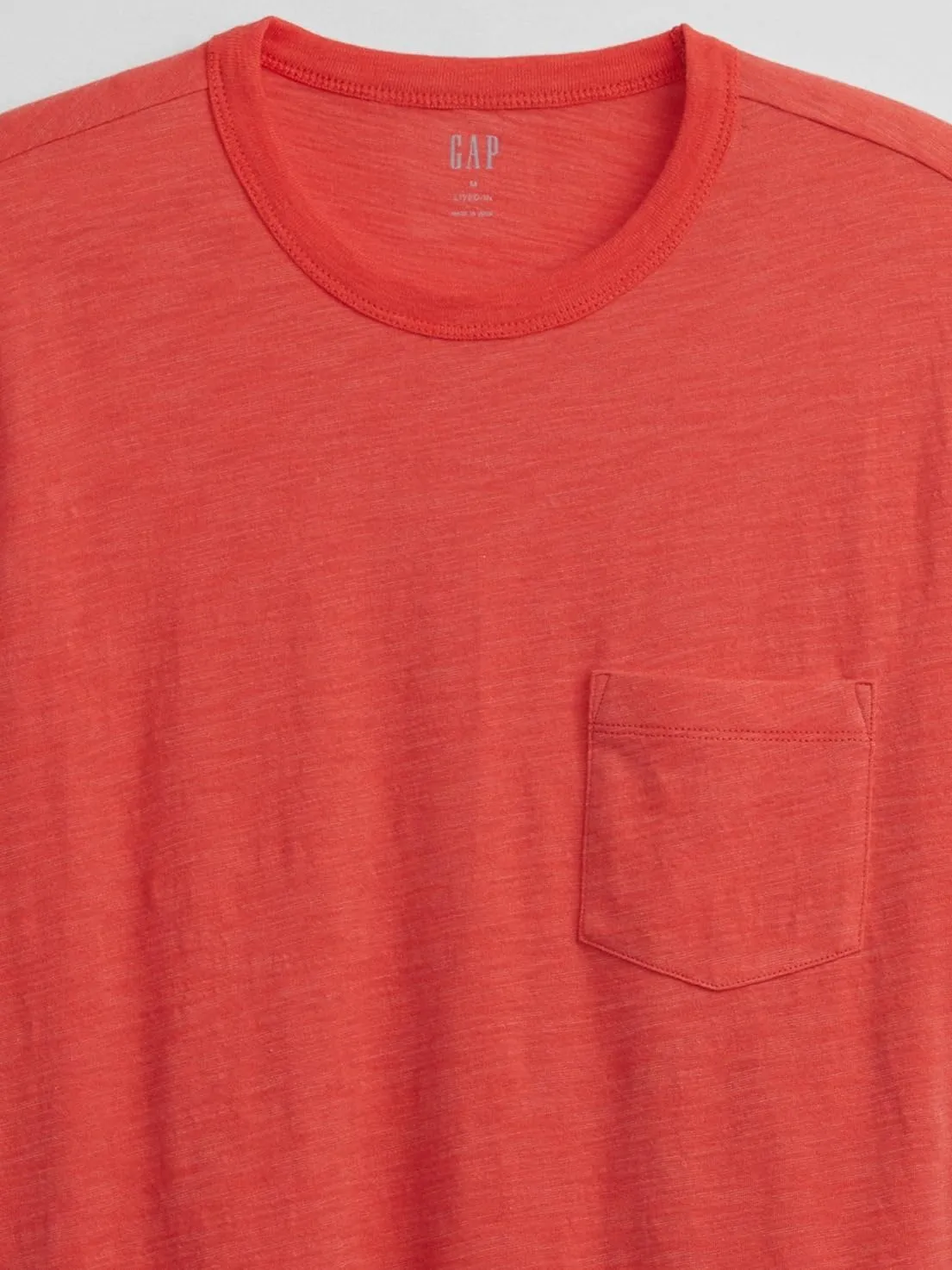 GAP Men's Lived in Pocket Crew T-Shirt
