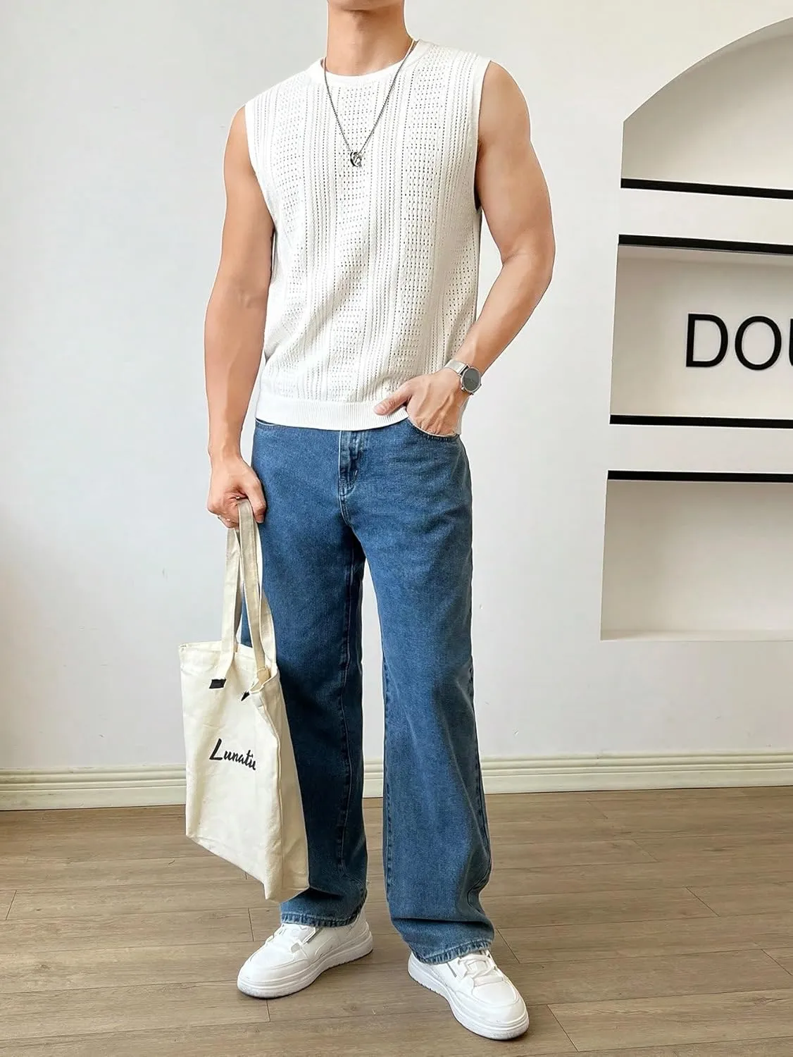 Verdusa Men's Sleeveless Round Neck Knit Tank Top Casual Sweater Vest