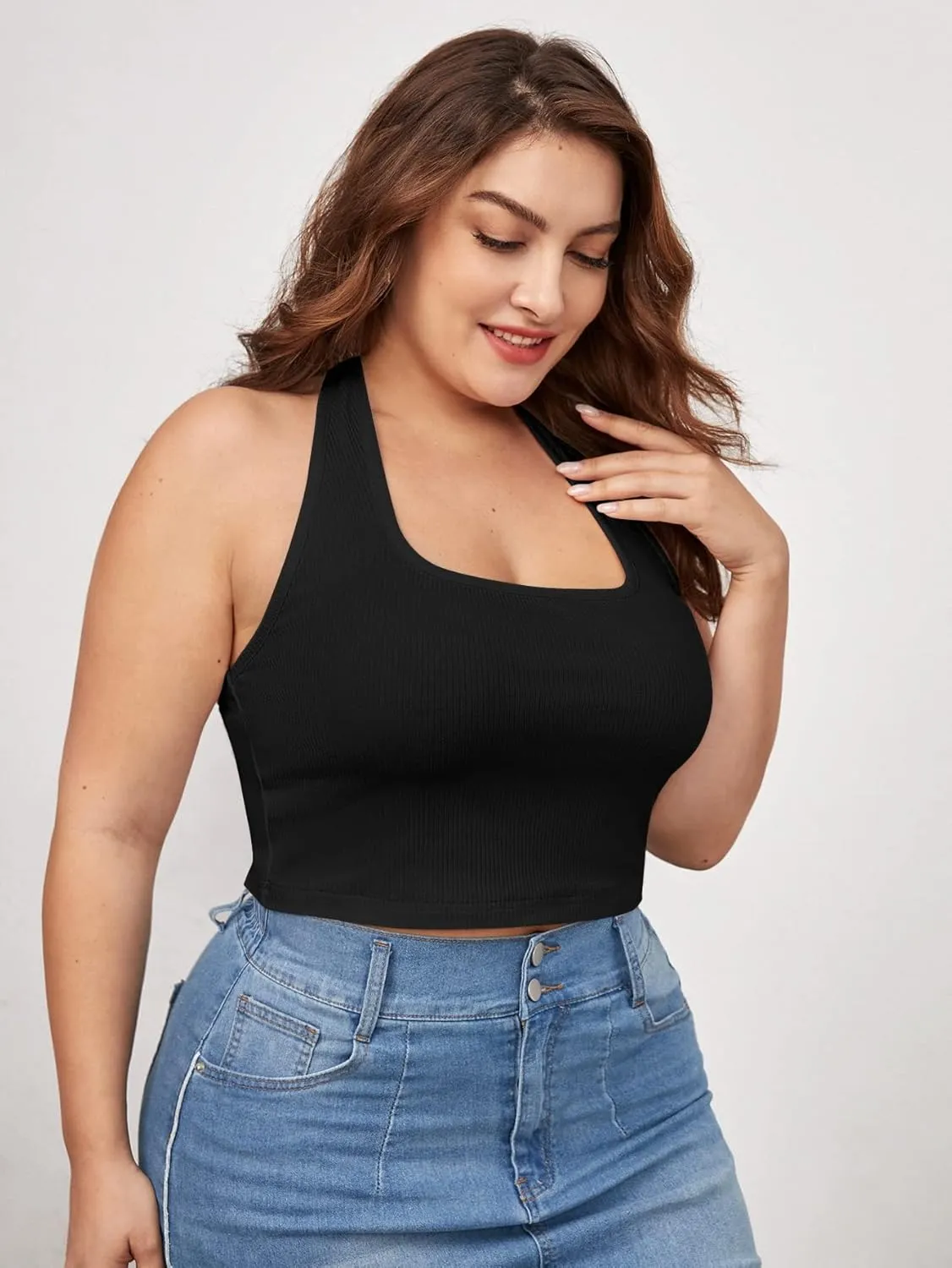 WDIRARA Women's Plus Size Sleeveless Backless Rib Knit Crop Halter Top