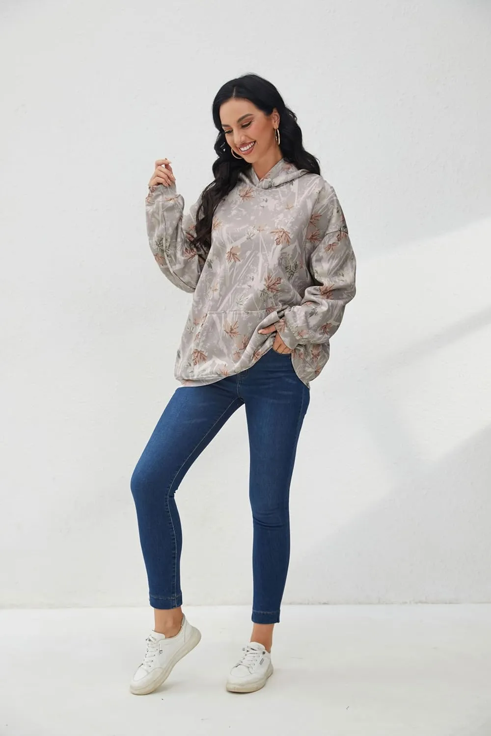 Women Camo Hoodies Oversized Maple Leaf Fleece Hooded Sweatshirt Long Sleeve Fall Trendy Pullover Hoodie with Pocket