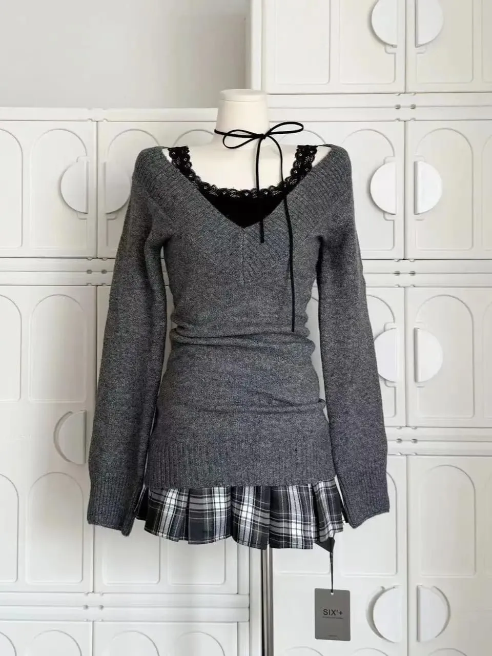 Women Vintage Coquette V-Neck Slim Fit Sweater Y2K Aesthetic Long Sleeve Knitted Pullovers Top