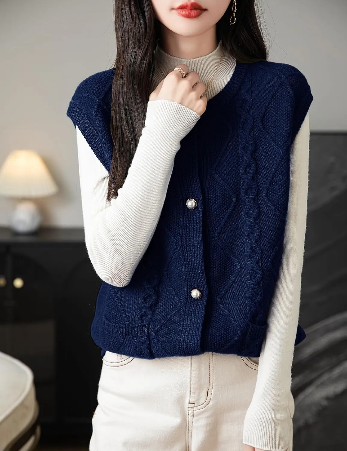 Women's 100% Merino Wool Sweater Vest 2025 Fall Winter Crew Neck Button Down Sleeveless Cable Knit Sweater Vest