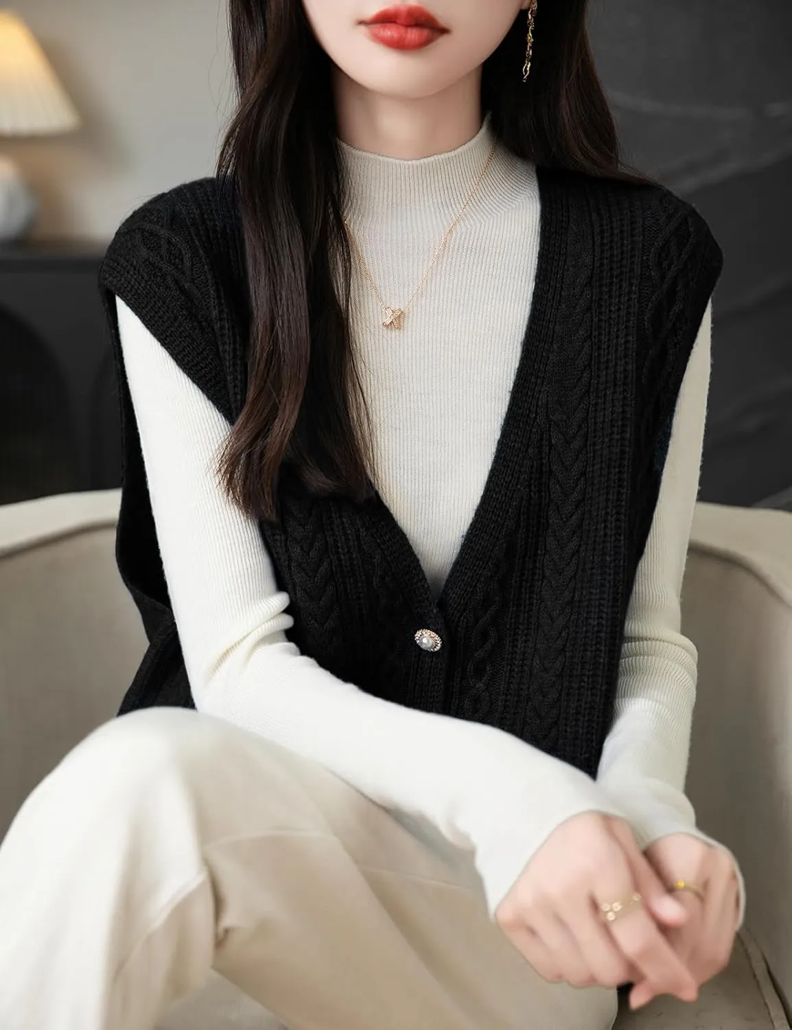 Women's 100% Merino Wool Sweater Vest 2025 Fall Winter V Neck Button Down Sleeveless Cable Knit Sweater Vest